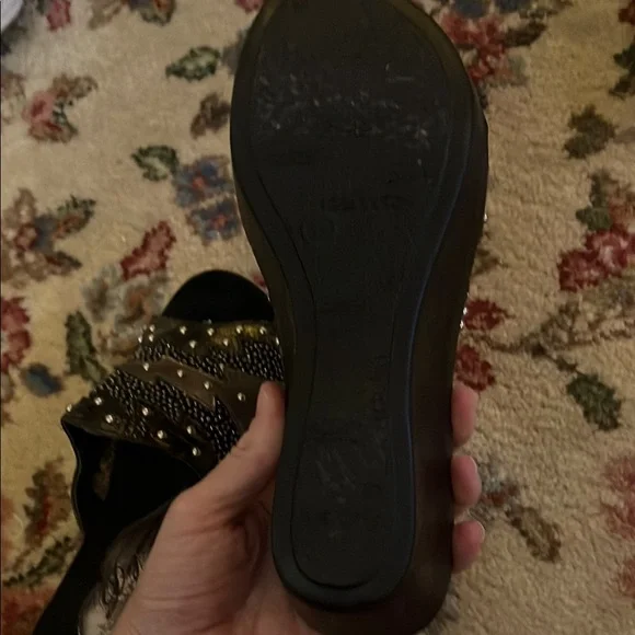 Elegant Black and Silver Open-Toe Sandals - Picture 7 of 12